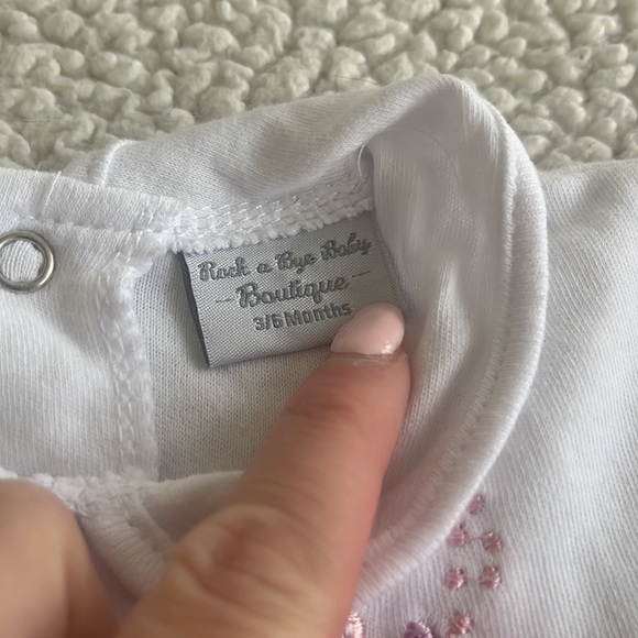 🔴Baby girl one piece 3/6 months - Picture 3 of 3